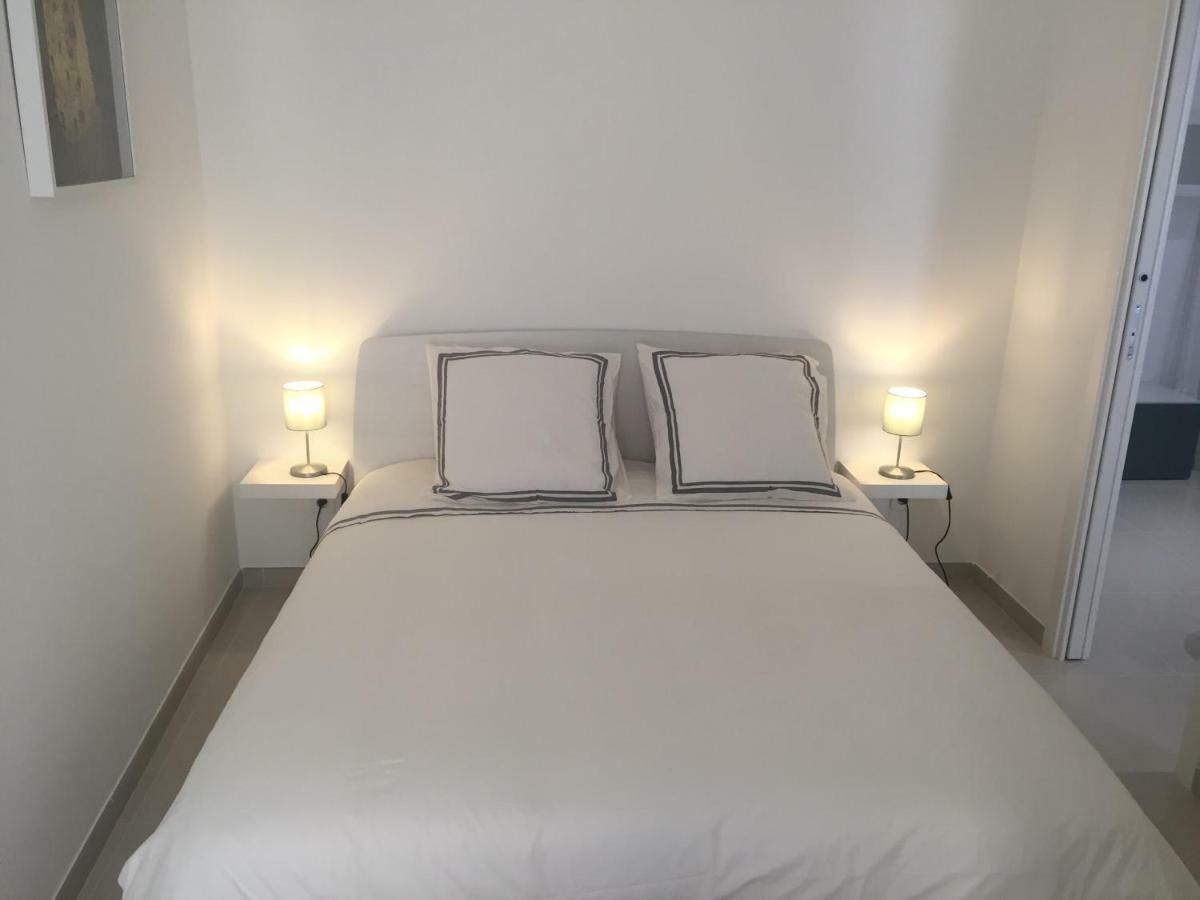 Menton 2 Pieces Climatise A Cote De La Plage Rue Palmaro エクステリア 写真